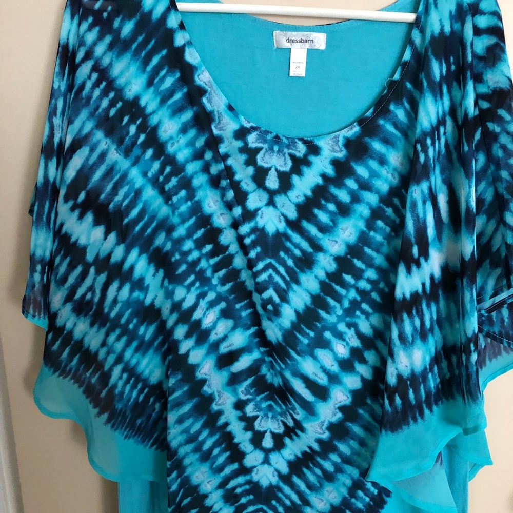 Woman’s flowy layered shirt